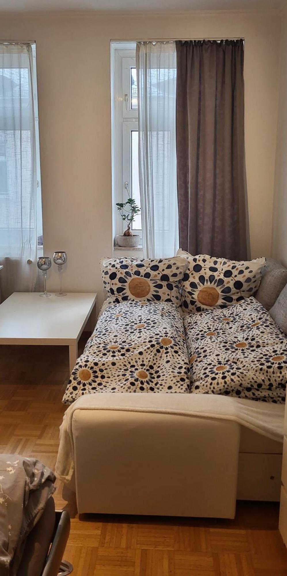 Von Privat, Grosses Zimmer Sehr Zentral In Bad Homburg Stadtmitte Bad Homburg vor der Höhe Εξωτερικό φωτογραφία