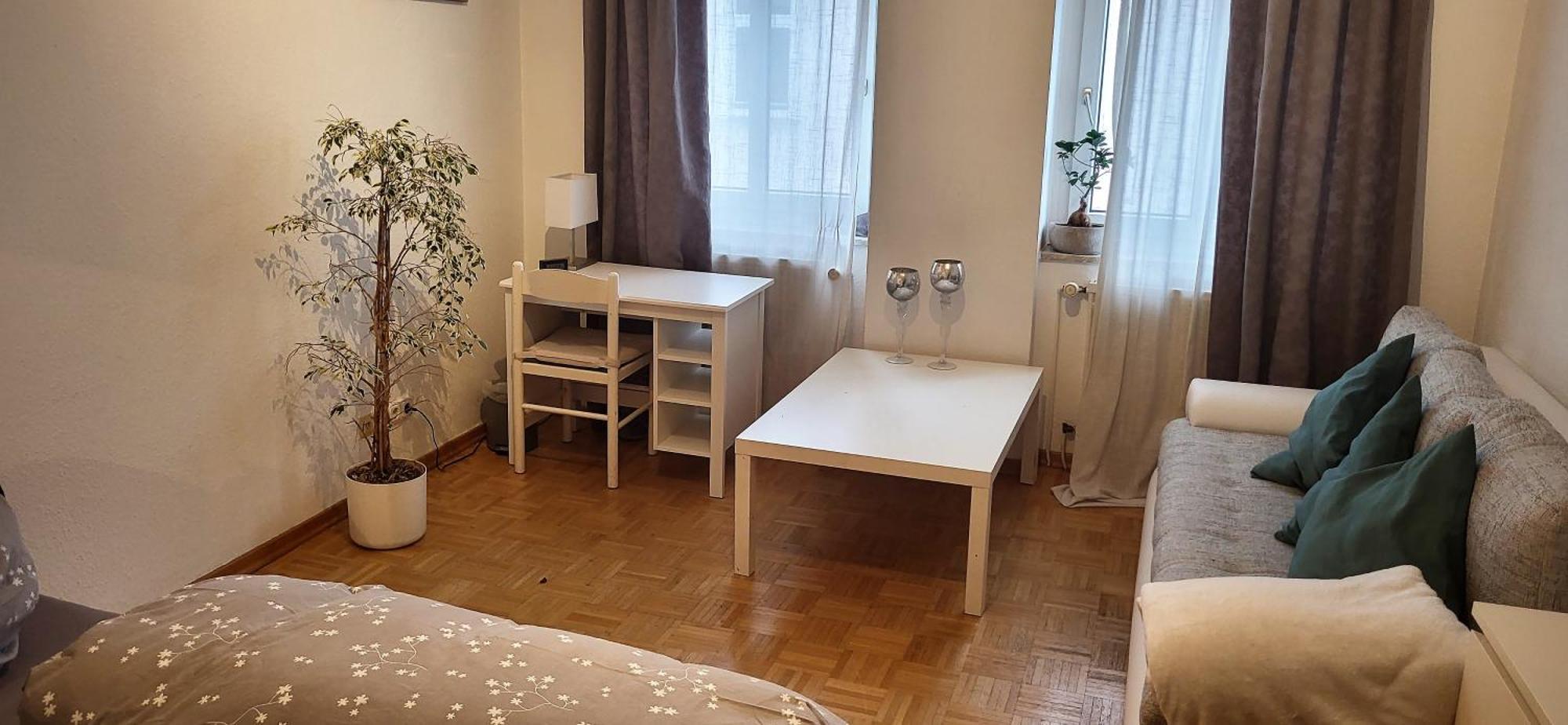 Von Privat, Grosses Zimmer Sehr Zentral In Bad Homburg Stadtmitte Bad Homburg vor der Höhe Εξωτερικό φωτογραφία