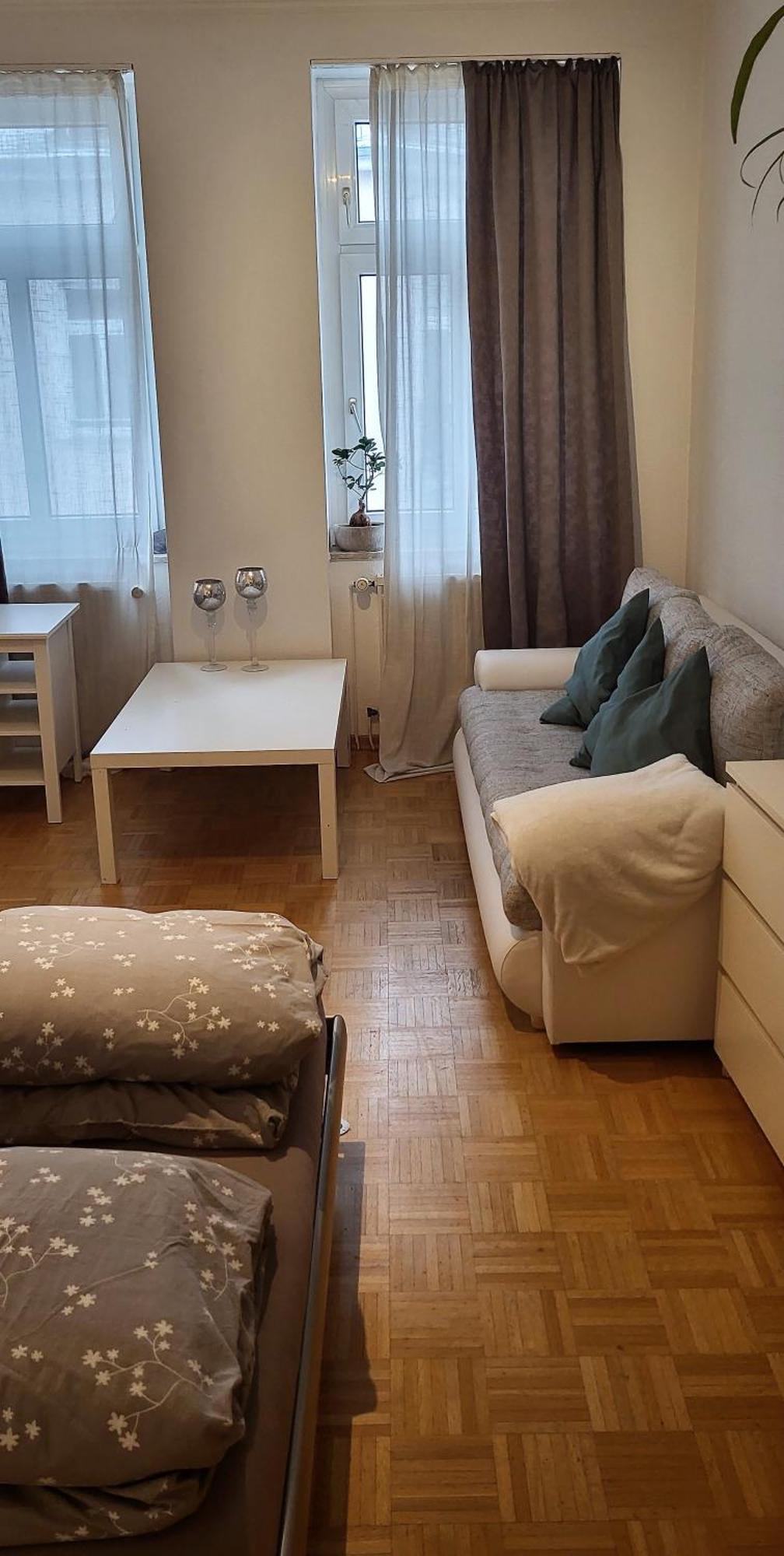 Von Privat, Grosses Zimmer Sehr Zentral In Bad Homburg Stadtmitte Bad Homburg vor der Höhe Εξωτερικό φωτογραφία